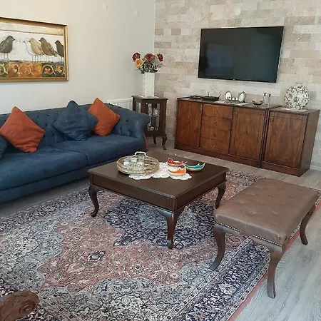 Newly Renovated In Kordon * Izmir