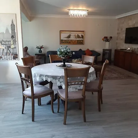 Newly Renovated In Kordon Apartment *