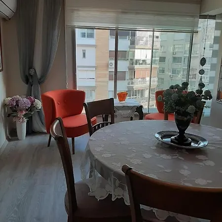 Newly Renovated In Kordon Izmir