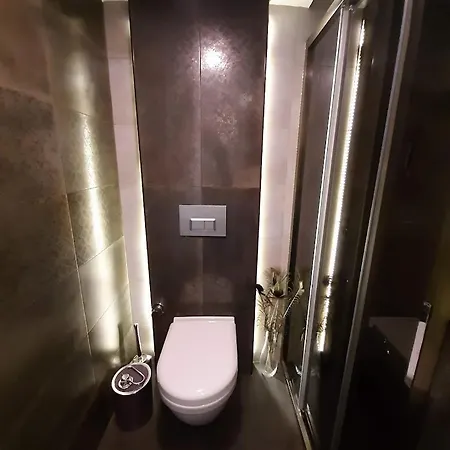 Newly Renovated In Kordon Izmir