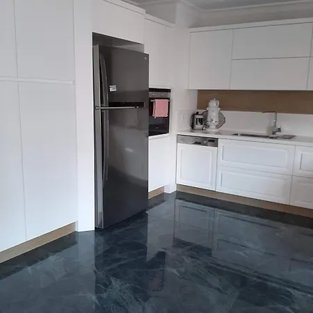 Newly Renovated In Kordon * 伊兹密尔